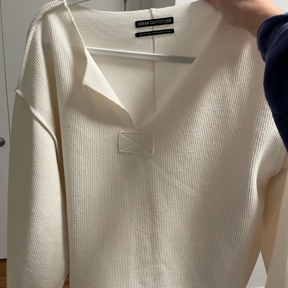 Urban sweater